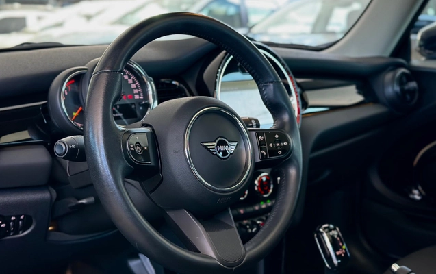 imagem-https://www.socarrao.com.br/sc-vehicle-images-prod/1021232/1776861699732-a140c1f35ed84268a67a02e07274c2ae_1776551971634.jpeg