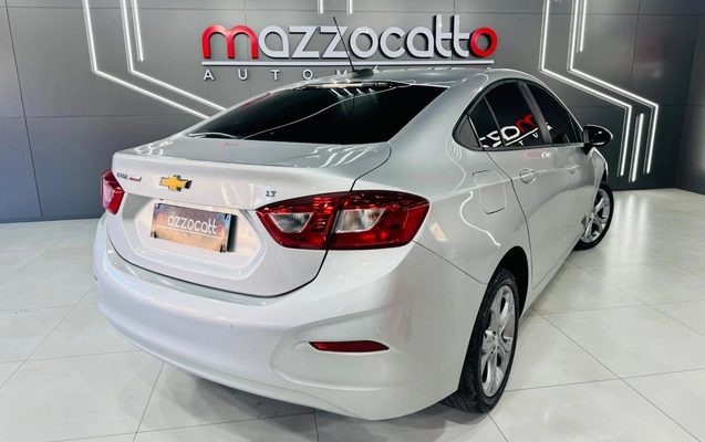imagem-https://www.socarrao.com.br/sc-vehicle-images-prod/1021261/1783444561655-003_1ab9ca1c1bd38edb4f5b83d5c5da4b17.jpeg
