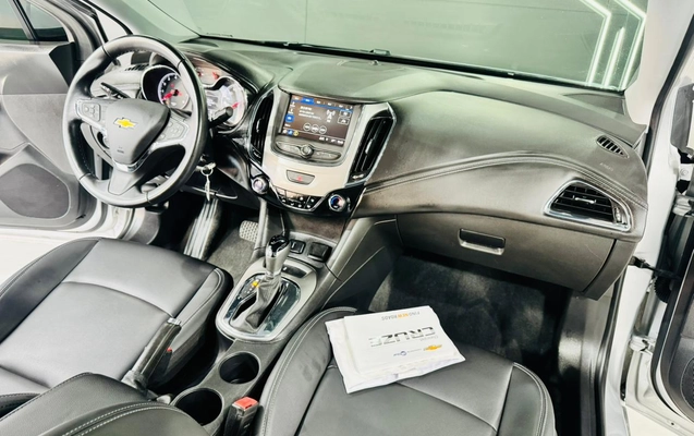 imagem-https://www.socarrao.com.br/sc-vehicle-images-prod/1021261/1783444561663-003_42bf533630a38ed0cdc6ce1740dca3bf.jpeg