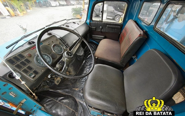 imagem-https://www.socarrao.com.br/sc-vehicle-images-prod/1021520/1779297641748-OC5qcGc.jpg