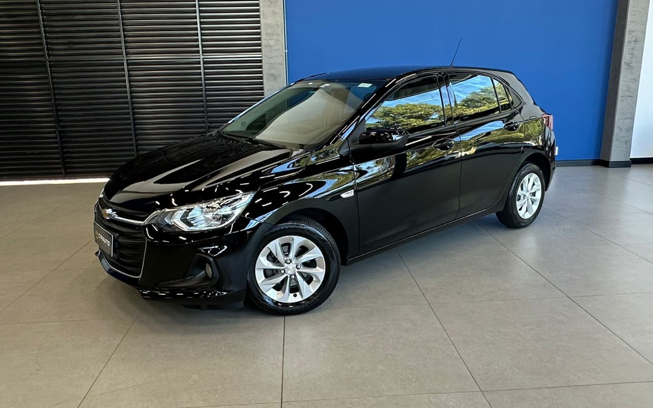 Chevrolet Onix HATCH LT 1.0 12V Flex 5p Mec. na cor Preto em Ponta Grossa / PR - 1021763