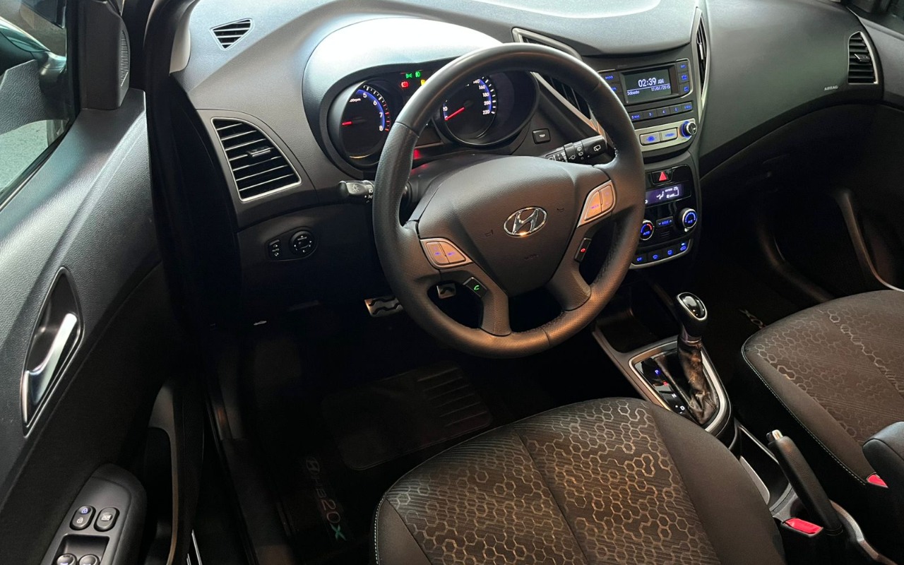 imagem-https://www.socarrao.com.br/sc-vehicle-images-prod/1021777/1776881397552-V2hhdHNBcHAgSW1hZ2UgMjAyNi0wNC0xNyBhdCAxNy4zMy41NC5qcGVn.jpeg