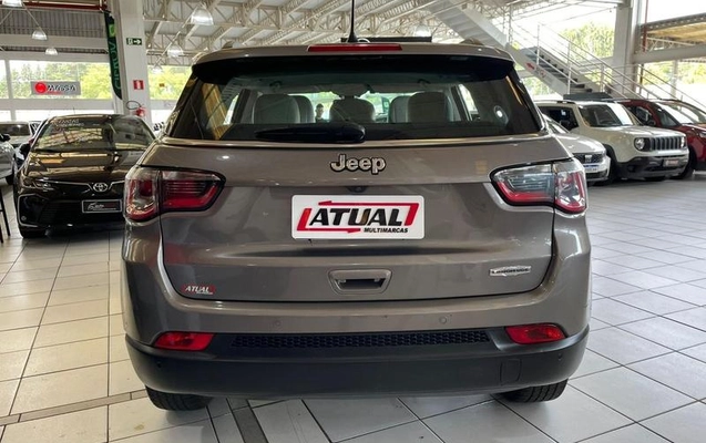 imagem-https://www.socarrao.com.br/sc-vehicle-images-prod/1021827/1787663034722-8010762_1_B_2582354368.jpeg