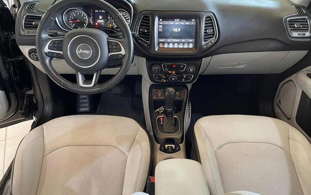 imagem-https://www.socarrao.com.br/sc-vehicle-images-prod/1021827/1787663034727-8010762_7_B_af006d9700.jpeg