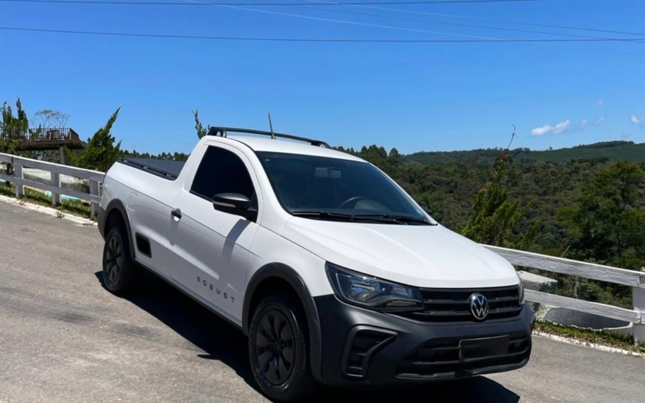 Volkswagen Saveiro 2024 Branco — foto 1 de 3