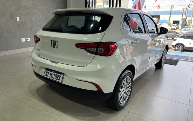 imagem-https://www.socarrao.com.br/sc-vehicle-images-prod/1022342/1776880644121-1_025557.jpg