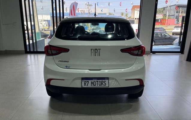 imagem-https://www.socarrao.com.br/sc-vehicle-images-prod/1022342/1776880644126-1_025559.jpg