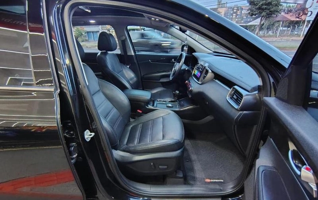 imagem-https://www.socarrao.com.br/sc-vehicle-images-prod/1022382/1786113852283-8014669_11_B_a6b91481a0.jpeg