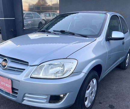 Chevrolet Celta 2009 Prata — foto 1 de 3