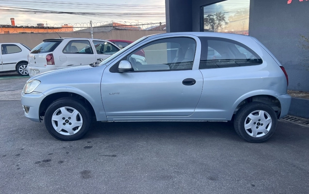 imagem-https://www.socarrao.com.br/sc-vehicle-images-prod/1022457/1777599897357-SU1HXzk5NjIuanBlZw.jpeg