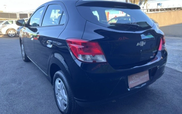 imagem-https://www.socarrao.com.br/sc-vehicle-images-prod/1022497/1778683299705-M2Y2YmZiZTQtMTcwYS00ZGIxLWE2ODItY2NhYzljMWFmZWRjLmpwZw.jpg