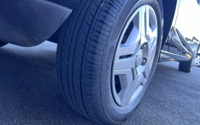 imagem-https://www.socarrao.com.br/sc-vehicle-images-prod/1022497/1778683300259-OWMzNGYyNmQtYzQ2Zi00YWE1LTgxYjktNDIxM2Y2YWRiYjFiLmpwZw.jpg