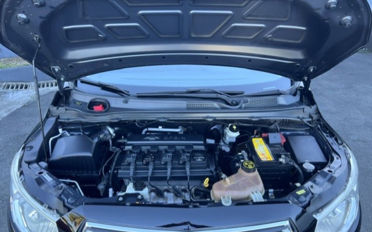 imagem-https://www.socarrao.com.br/sc-vehicle-images-prod/1022497/1778683300433-NGVlOTIwNjktMzdkNS00ZjlkLWI4NzgtMTgyNjk3NzU2M2I5LmpwZw.jpg