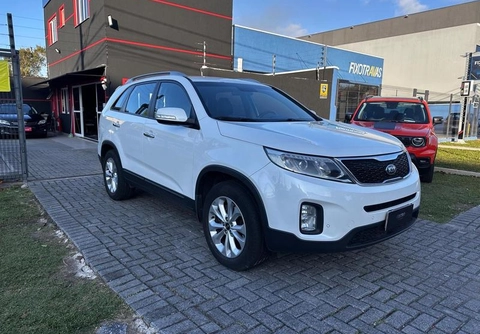 Kia Sorento 2.4 16V 4x2 Aut. 2015 Branco — foto 1 de 3