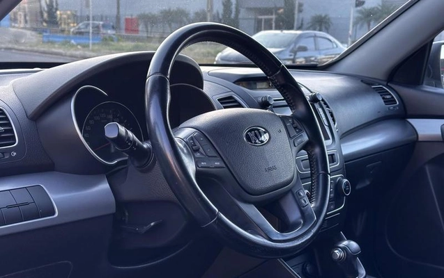 imagem-https://www.socarrao.com.br/sc-vehicle-images-prod/1022536/1786496783997-7132076_8_B_cae2f9ff8c.jpeg