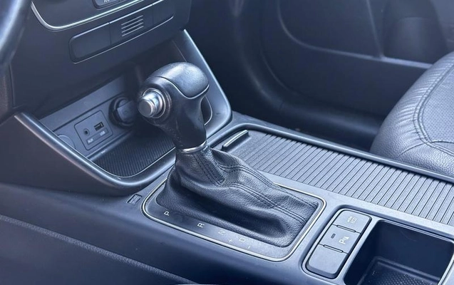 imagem-https://www.socarrao.com.br/sc-vehicle-images-prod/1022536/1786496784009-7132076_14_B_e6acf5654e.jpeg