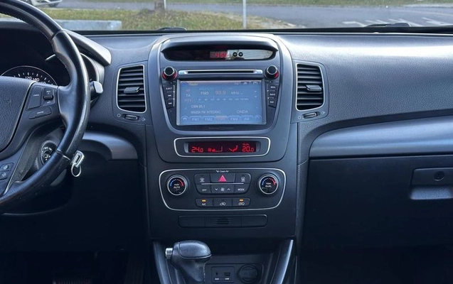imagem-https://www.socarrao.com.br/sc-vehicle-images-prod/1022536/1786496784015-7132076_18_B_75aea9a071.jpeg