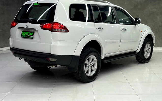 imagem-https://www.socarrao.com.br/sc-vehicle-images-prod/1022569/1776884034355-9.jpg