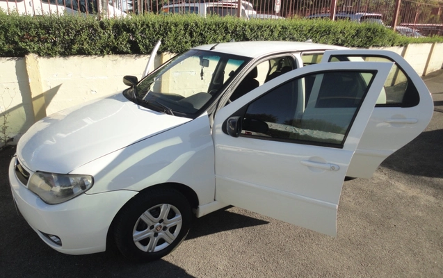 imagem-https://www.socarrao.com.br/sc-vehicle-images-prod/1022624/1777063317326-RFNDMDk2MTEuSlBH.JPG