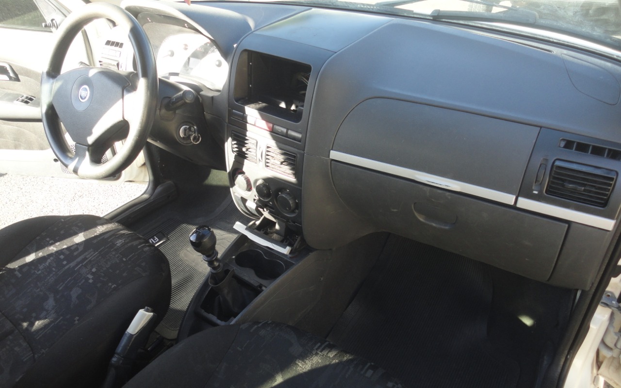 imagem-https://www.socarrao.com.br/sc-vehicle-images-prod/1022624/1777063317398-RFNDMDk2MDQuSlBH.JPG