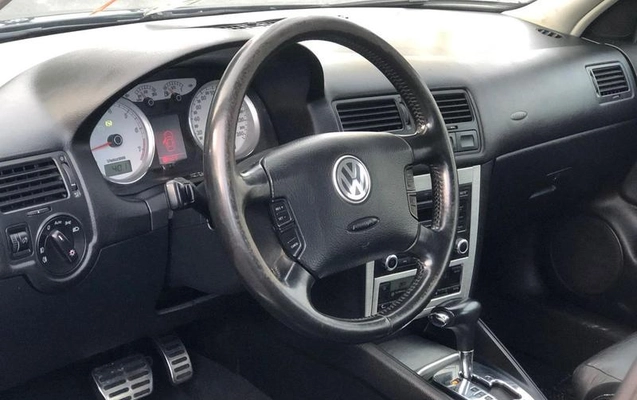 imagem-https://www.socarrao.com.br/sc-vehicle-images-prod/1022700/1782325148801-3677400_3_B_c0f4bf1146.jpeg