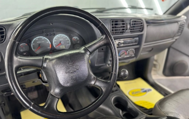 imagem-https://www.socarrao.com.br/sc-vehicle-images-prod/1022739/1788027166954-gb-38ea3d9.jpeg