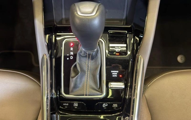 imagem-https://www.socarrao.com.br/sc-vehicle-images-prod/1022854/1790799915143-8011302_13_B_6141a03f93.jpeg