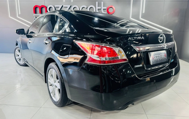imagem-https://www.socarrao.com.br/sc-vehicle-images-prod/1022917/1788269378787-003_8184d16783e4ef31cfc56590a0d695b5.jpeg