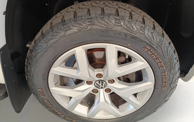 imagem-https://www.socarrao.com.br/sc-vehicle-images-prod/1023015/1786646402906-ovjy6AsWahOjtGE9tgK4Iw4olQVam0p9.jpg