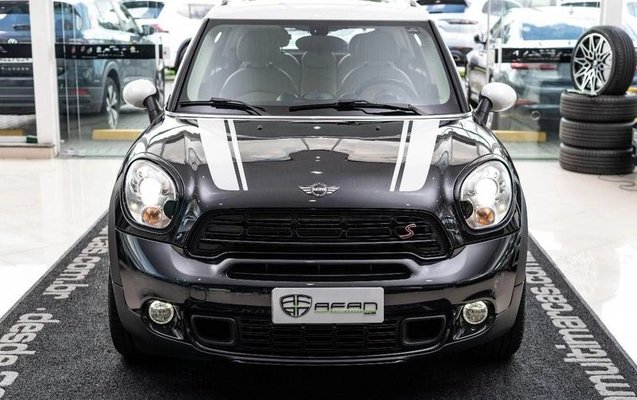 imagem-https://www.socarrao.com.br/sc-vehicle-images-prod/1023017/1788353894043-8015793_14_B_86bfc8840c.jpeg