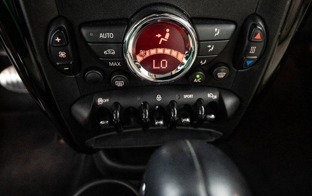imagem-https://www.socarrao.com.br/sc-vehicle-images-prod/1023017/1788353894072-8015793_6_B_95a9f686d7.jpeg