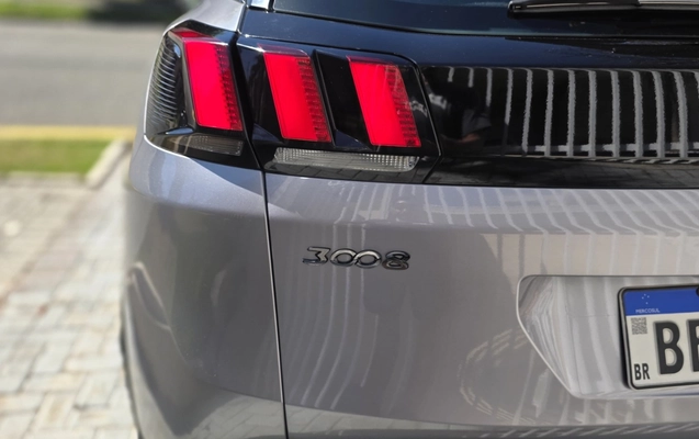imagem-https://www.socarrao.com.br/sc-vehicle-images-prod/1023027/1776891812112-SU1HLTIwMjYwNDIyLVdBMDA2NS5qcGc.jpg