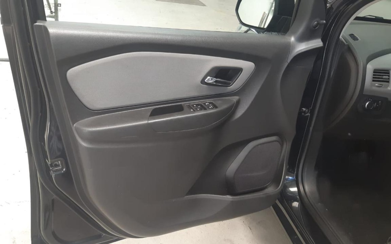 imagem-https://www.socarrao.com.br/sc-vehicle-images-prod/1023140/1776898989992-V2hhdHNBcHAgSW1hZ2UgMjAyNi0wNC0yMiBhdCAxOS4zMC40OC5qcGVn.jpeg