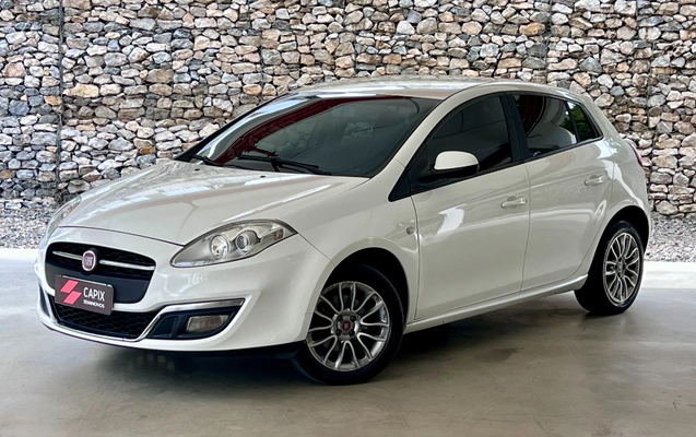 imagem-https://www.socarrao.com.br/sc-vehicle-images-prod/1023141/1776899512079-SU1HXzYyNzIuanBn.jpg