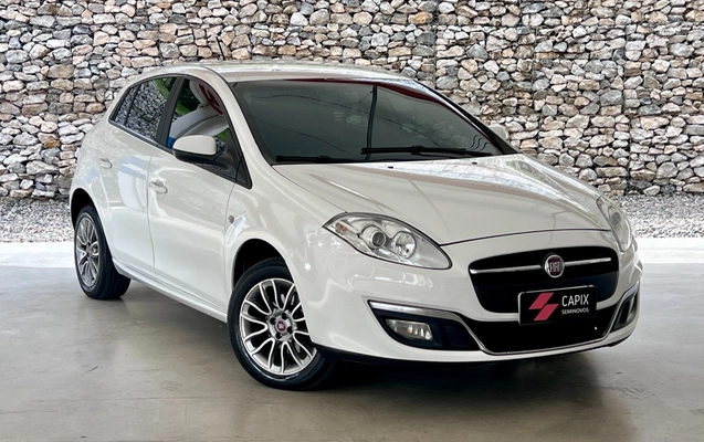 imagem-https://www.socarrao.com.br/sc-vehicle-images-prod/1023141/1776899512456-SU1HXzYyNzUuanBn.jpg