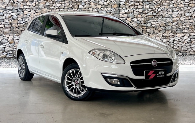 imagem-https://www.socarrao.com.br/sc-vehicle-images-prod/1023141/1776899512560-SU1HXzYyNzYuanBn.jpg