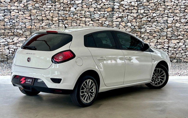 imagem-https://www.socarrao.com.br/sc-vehicle-images-prod/1023141/1776899512869-SU1HXzYyNzkuanBn.jpg