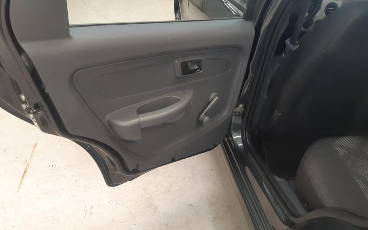 imagem-https://www.socarrao.com.br/sc-vehicle-images-prod/1023143/1776900584935-V2hhdHNBcHAgSW1hZ2UgMjAyNi0wNC0yMiBhdCAxOS4yOS40NC5qcGVn.jpeg