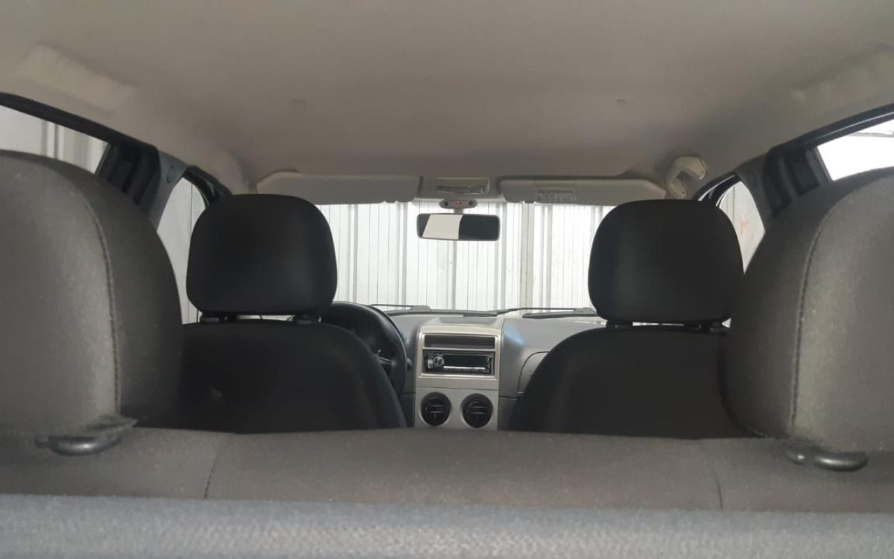imagem-https://www.socarrao.com.br/sc-vehicle-images-prod/1023143/1776900586217-V2hhdHNBcHAgSW1hZ2UgMjAyNi0wNC0yMiBhdCAxOS4yOS4zOCAoMSkuanBlZw.jpeg