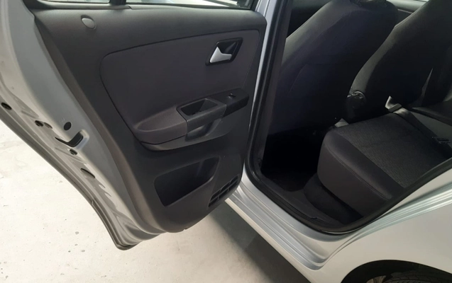imagem-https://www.socarrao.com.br/sc-vehicle-images-prod/1023204/1776902175634-V2hhdHNBcHAgSW1hZ2UgMjAyNi0wNC0yMiBhdCAxOS4xMC4xMCAoMikuanBlZw.jpeg