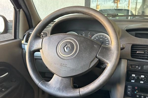 imagem-https://www.socarrao.com.br/sc-vehicle-images-prod/1024946/1789071698496-8017991_8_B_6122200a05.jpeg