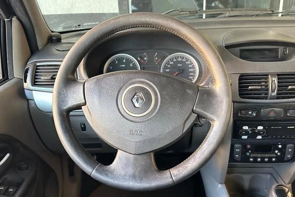 imagem-https://www.socarrao.com.br/sc-vehicle-images-prod/1024946/1789071698498-8017991_9_B_39b153e778.jpeg