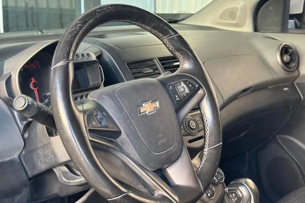 imagem-https://www.socarrao.com.br/sc-vehicle-images-prod/1024958/1788199338681-8009608_10_B_2628609bcb.jpeg