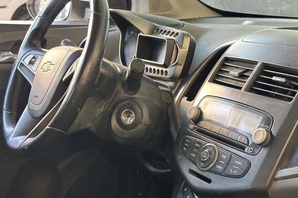 imagem-https://www.socarrao.com.br/sc-vehicle-images-prod/1024958/1788199338693-8009608_17_B_bec615c664.jpeg