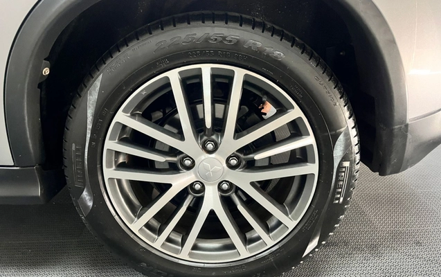 imagem-https://www.socarrao.com.br/sc-vehicle-images-prod/1025184/1783357370025-41ce6d69-192e-42c6-8982-78e746d703d6.jpg