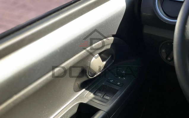 imagem-https://www.socarrao.com.br/sc-vehicle-images-prod/1025418/1776957487747-2525bf97eeae423f951e8506a6709ca0_1776957361602.jpg