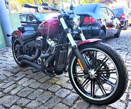 Harley-Davidson SOFTAIL BREAKOUT FXBRS 2019 Vermelho — foto 1 de 3