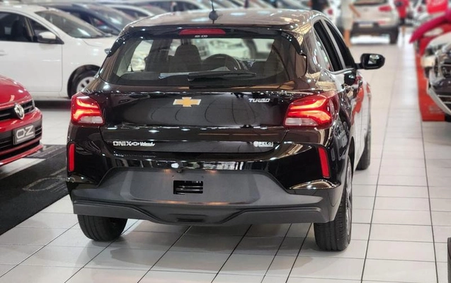 imagem-https://www.socarrao.com.br/sc-vehicle-images-prod/1025684/1787086651681-7779078_15_B_8e154c0b0b.jpeg