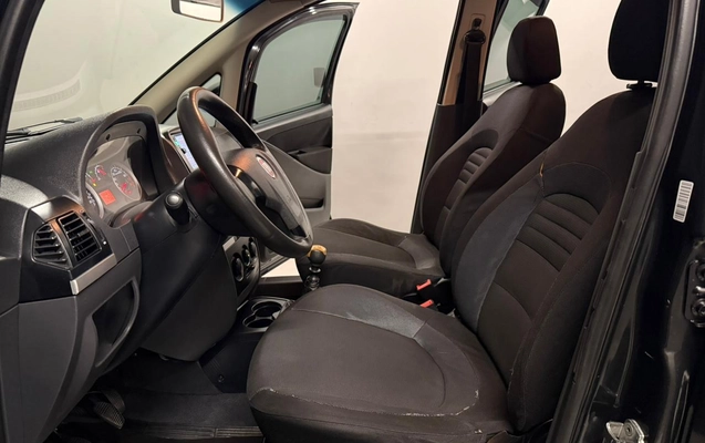 imagem-https://www.socarrao.com.br/sc-vehicle-images-prod/1025696/1776965116465-003_92be0d845ccac6d33c62b5ed3ec9be95.jpeg