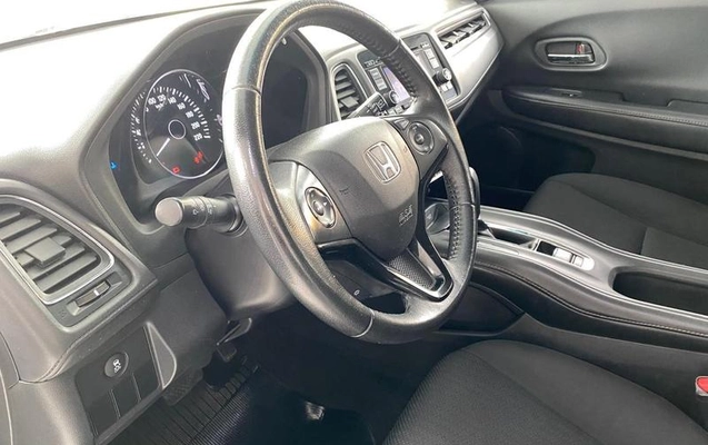 imagem-https://www.socarrao.com.br/sc-vehicle-images-prod/1025849/1790790601195-8016697_6_B_43adb7c62b.jpeg